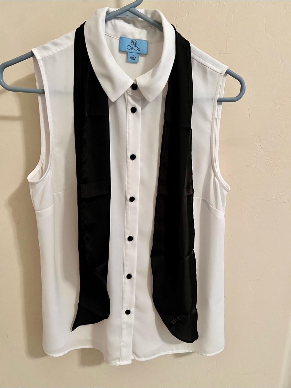 CeCe White Sleeveless Button-Front Blouse with Black Scarf Detail